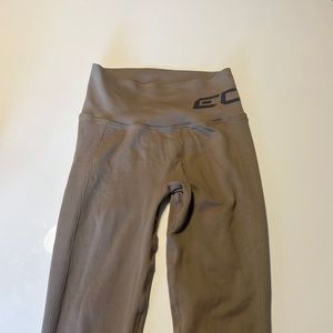 ECHT arise scrunch leggings